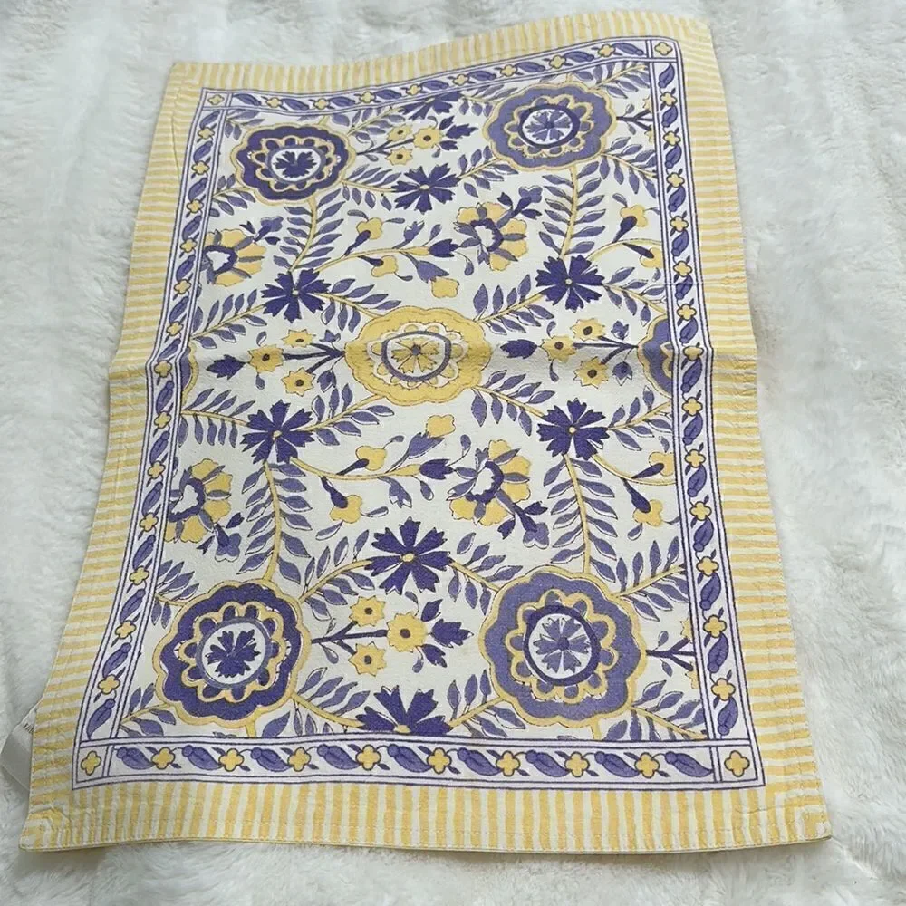 WILLIAM SONOMA BUNDLE OF OF 2 NAPKINS 2 PLACEMATS.